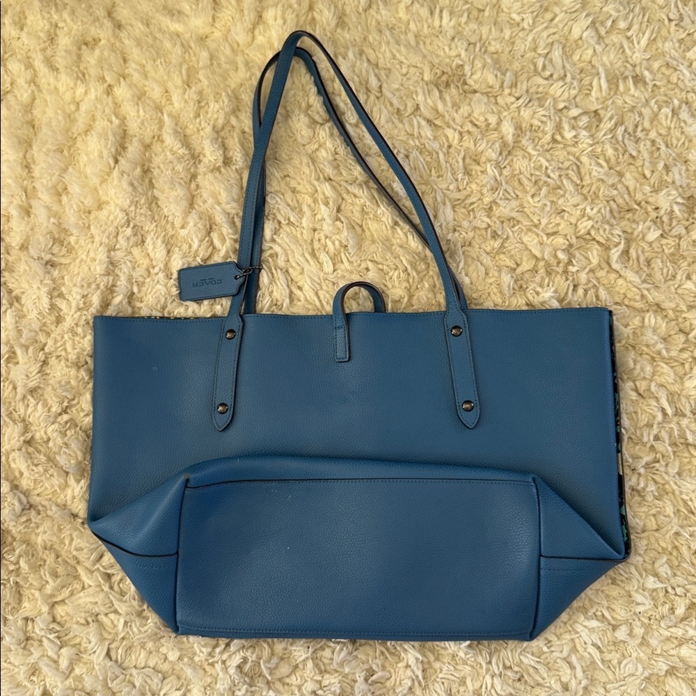 Coach Market Tote in Blue - Like New - Picture 3 of 8